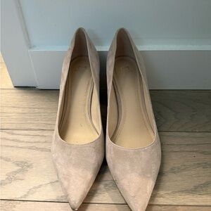 Elegant Tan Women's Pumps